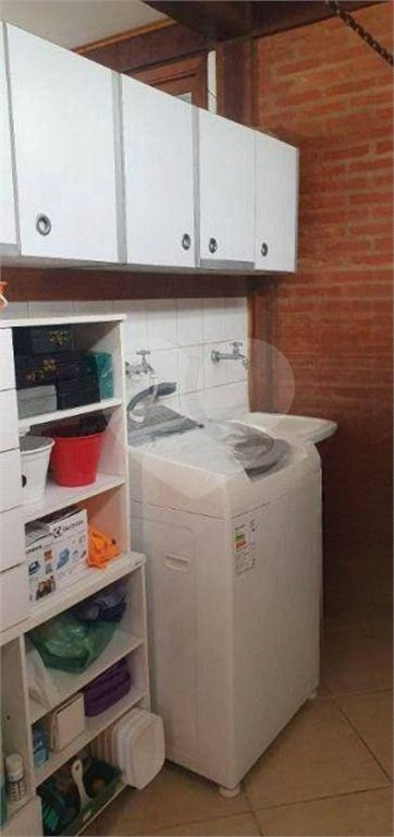 Casa à venda com 3 quartos, sendo 1 suíte, no condomínio Terras de São Francisco, Vinhedo - SP