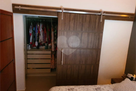 Casa à venda com 3 quartos, sendo 1 suíte, no condomínio Horto Florestal Iii, Sorocaba - SP