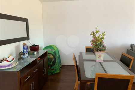 Casa à venda com 3 quartos, sendo 1 suíte, em Jardim Prudência, São Paulo, SP
