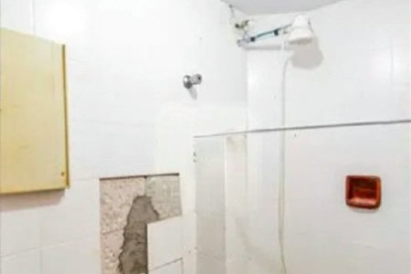 Sobrado à venda com 4 quartos, sendo 1 suíte, em Vila Cordeiro, São Paulo, SP