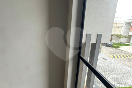 Casa à venda com 5 quartos, sendo 4 suítes, no condomínio Grand Park, Rio de Janeiro - RJ