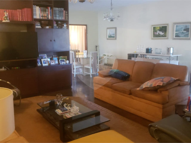 Sobrado à venda com 3 quartos em Santana, São Paulo, SP