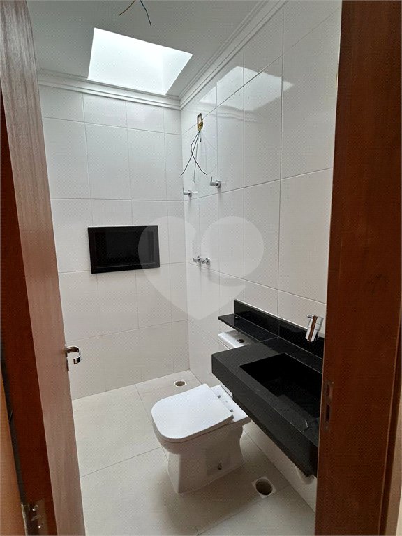 Casa à venda com 3 quartos, sendo 1 suíte, em Jardim Cidália, São Paulo, SP