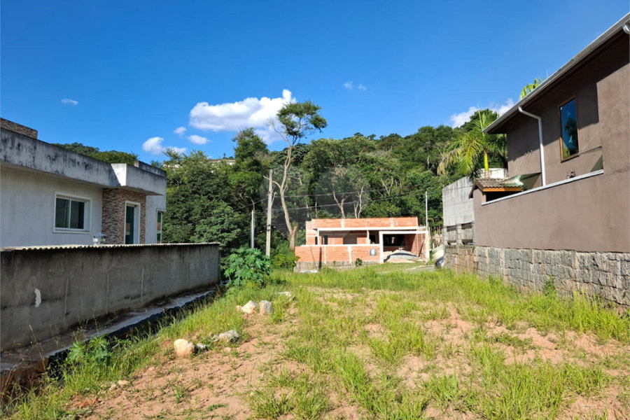 Terreno à venda no condomínio Itaguaçu da Cantareira, São Paulo - SP