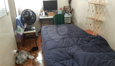 Casa Térrea à venda com 4 quartos em Campo Limpo, São Paulo, SP