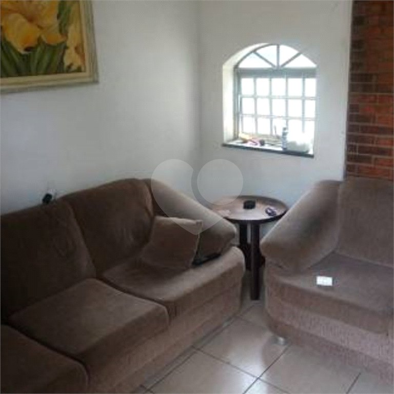 Sobrado à venda com 3 quartos, sendo 1 suíte,  em Vila Universitária, São Paulo, SP