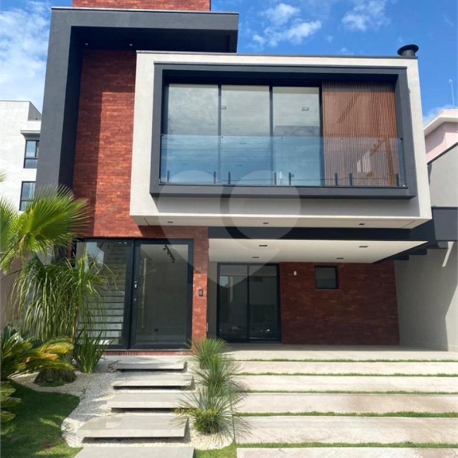 Casa à venda com 4 suítes no condomínio Bella Città, Mogi das Cruzes - SP