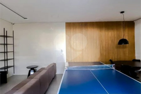 Apartamento à venda com 2 quartos, sendo 1 suíte,  em Quarta Parada, São Paulo, SP
