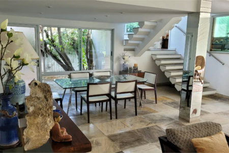 Casa à venda com 4 quartos, sendo 2 suítes, no condomínio Crystal Lake, Rio de Janeiro - RJ