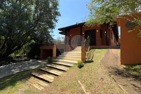 Casa à venda com 4 suítes no condomínio Vivendas do Lago, Sorocaba - SP