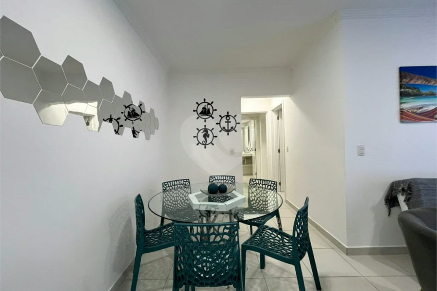Apartamento à venda com 2 quartos, sendo 1 suíte,  em Indaiá, Bertioga, SP