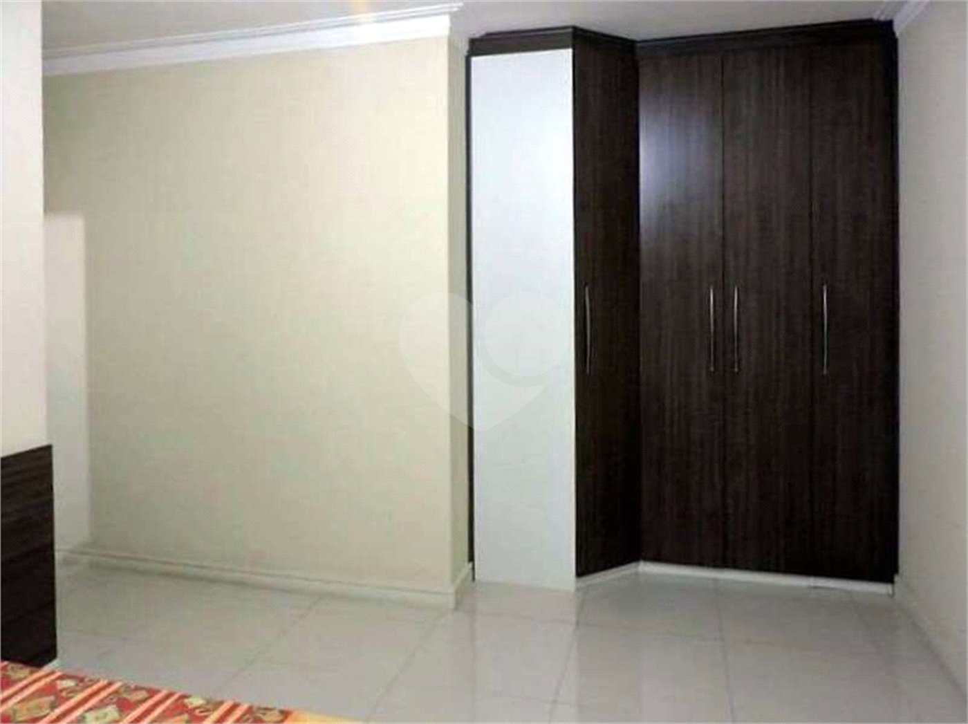 Casa de Alto Padrão à Venda e Locação - Condomínio Vila Verde
