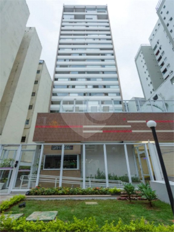 Apartamento Duplex com 1 Quarto e 2 Banheiros á Venda 60m² em Bela Vista - SP.