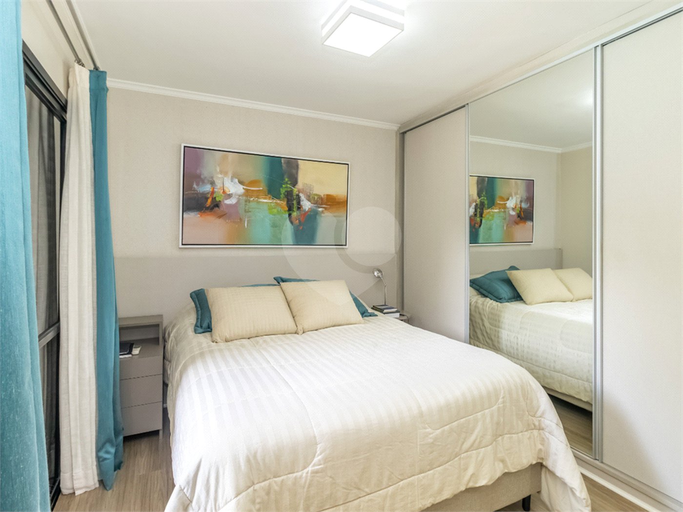 Apartamento à venda com 3 quartos, sendo 1 suíte,  em Vila Clementino, São Paulo, SP
