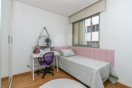 Apartamento à venda com 3 quartos, sendo 1 suíte, em Itaim Bibi, São Paulo, SP