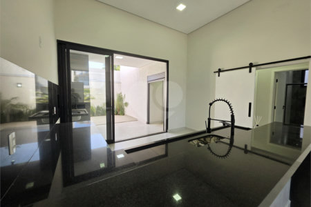 Casa à venda com 3 quartos, sendo 1 suíte, no condomínio Golden Park Residence, Sorocaba - SP
