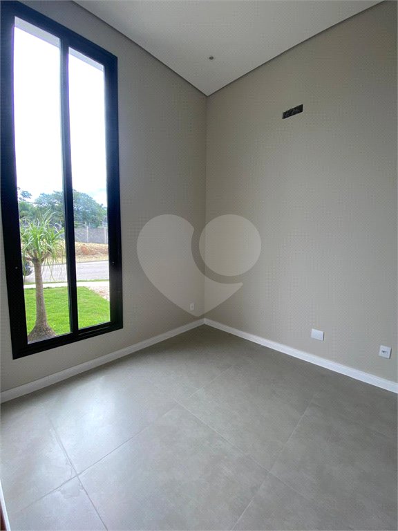 Casa à venda com 3 suítes no condomínio Parque das Camélias, Jundiaí - SP