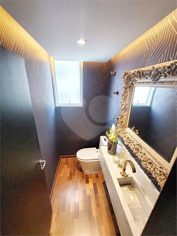 Apartamento à venda com 3 quartos, sendo 1 suíte,  em Santa Cecília, São Paulo, SP