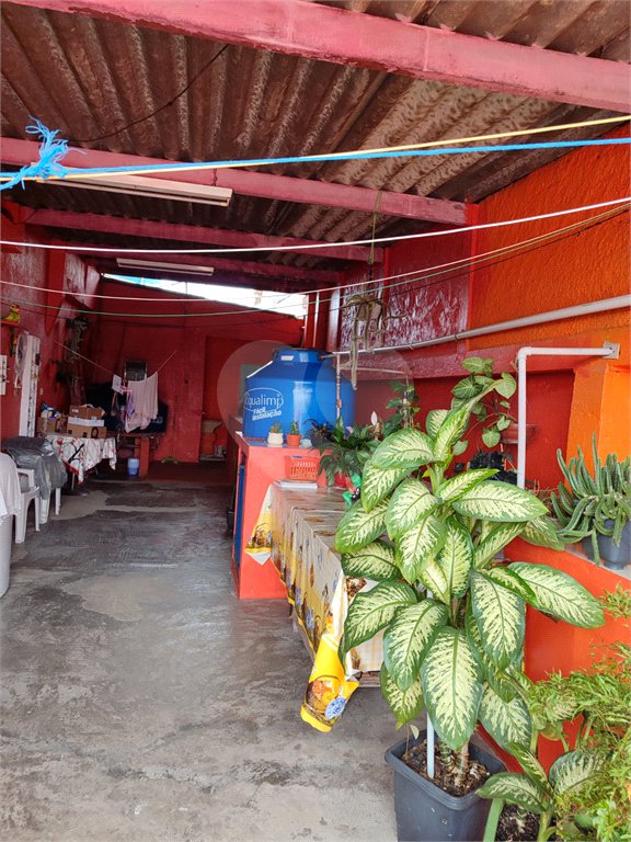 Sobrado à venda com 2 quartos, sendo 1 suíte, em Jardim Iporã, São Paulo, SP