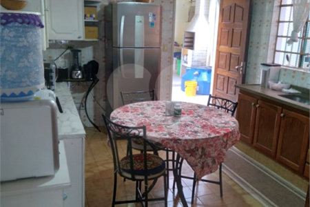 Sobrado à venda com 4 quartos em Jardim Celeste, São Paulo, SP
