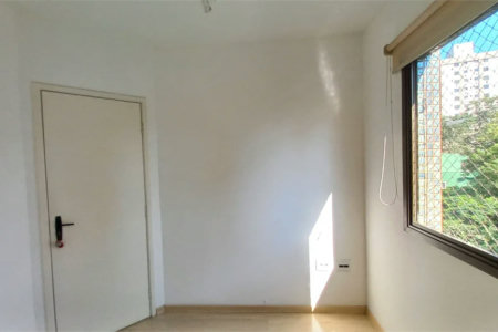 Apartamento à venda com 3 quartos, sendo 1 suíte, em Vila Indiana, São Paulo, SP