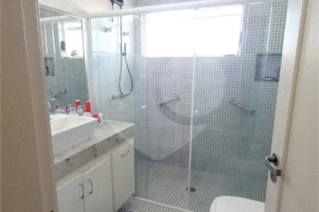 Casa à venda com 3 suítes no condomínio Residencial Parque Arco-íris, Atibaia - SP