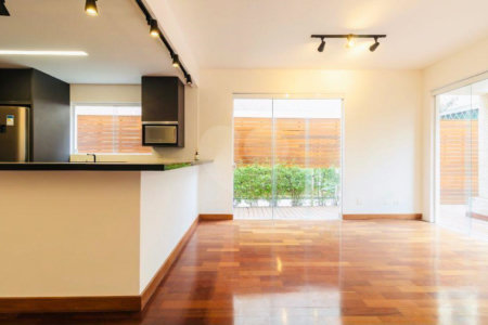 Casa à venda com 3 quartos, sendo 1 suíte,  no condomínio Reserva do Visconde, São Paulo - SP