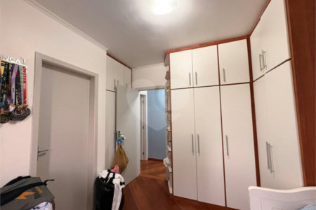 Sobrado à venda com 3 suítes em Vila Milton, Guarulhos, SP
