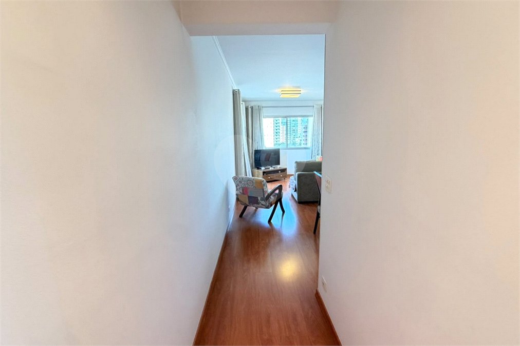 Apartamento à venda com 3 quartos, sendo 1 suíte, em Vila Paulista, São Paulo, SP