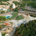Casa à venda com 4 suítes no condomínio Jardins D'icaraí, Salto - SP
