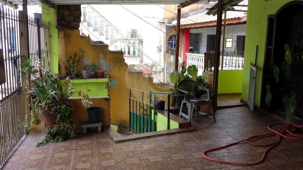 Casa à venda com 3 quartos, sendo 1 suíte, em Itaquera, São Paulo, SP