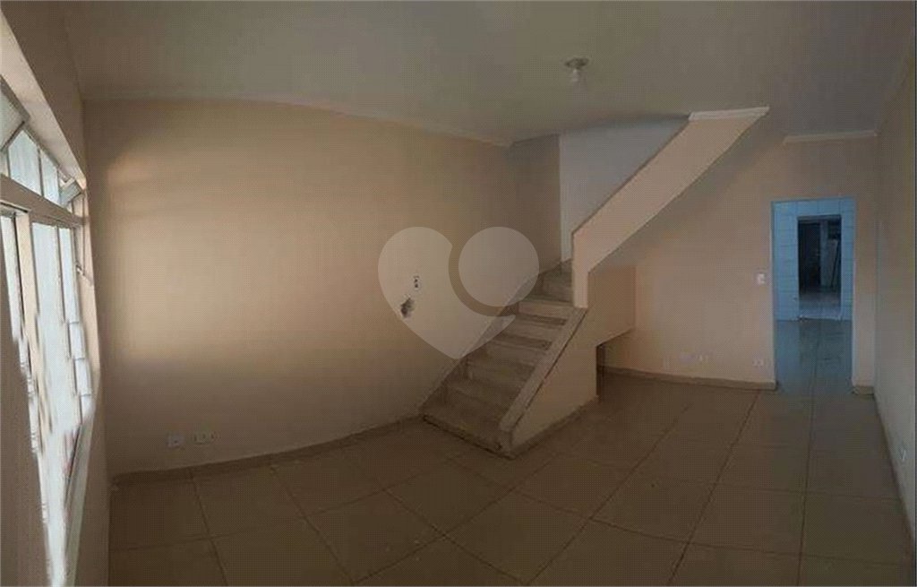 Sobrado à venda com 2 quartos em Vila Guilherme, São Paulo, SP