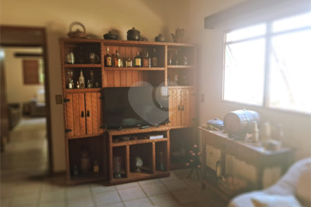 Casa à venda com 3 quartos, sendo 1 suíte, no condomínio Acmti - Colinas do Mosteiro, Terras de Itaici e Recanto dos Pássaros, Indaiatuba - SP