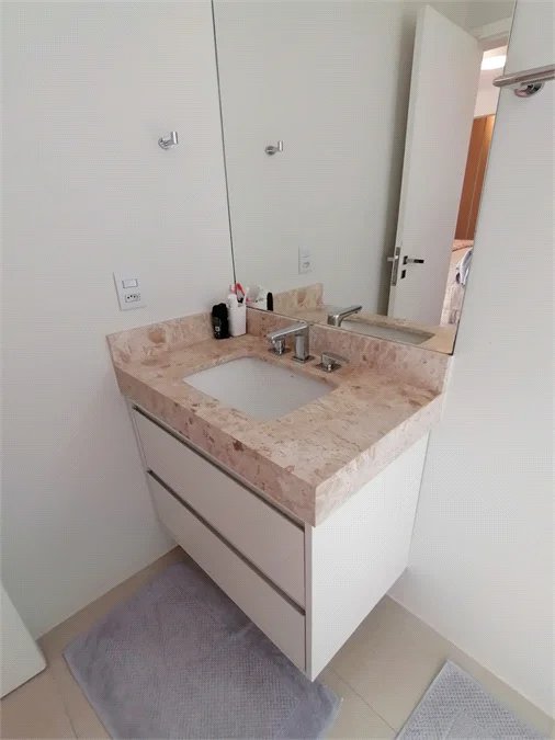Apartamento à venda com 3 suítes em Vila Ipojuca, São Paulo, SP