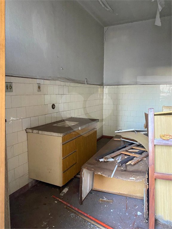Casa à venda com 3 quartos, sendo 1 suíte, em Indianópolis, São Paulo, SP