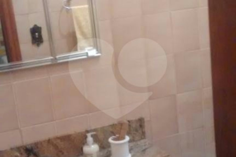 Casa à venda com 4 quartos, sendo 2 suítes,  em Vila Guilherme, São Paulo, SP