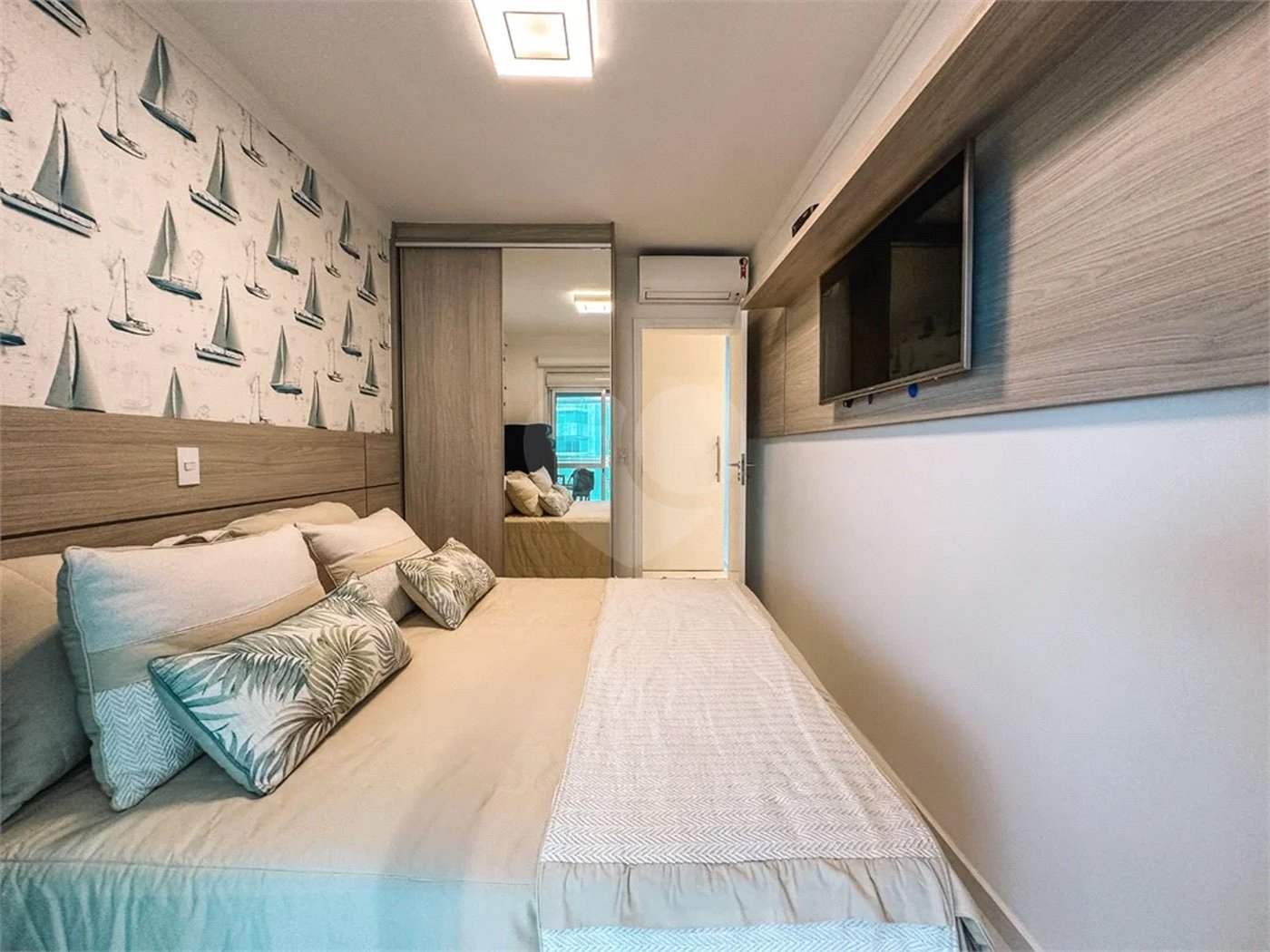 Apartamento à venda com 3 quartos, sendo 2 suítes,  em Riviera de São Lourenço, Bertioga, SP
