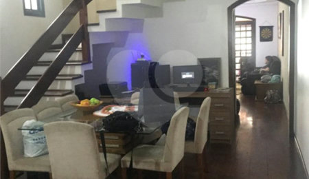 Sobrado à venda com 3 quartos, sendo 1 suíte,  em City Recanto Anastácio, São Paulo, SP