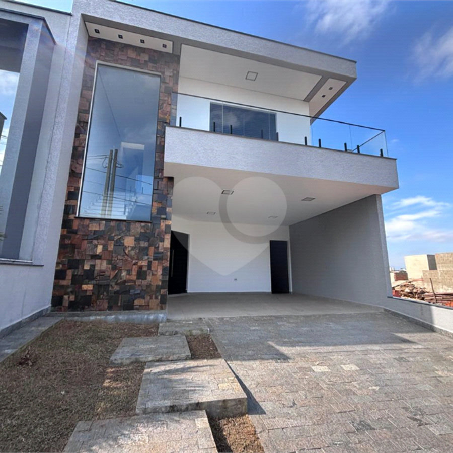 Casa à venda com 3 suítes no condomínio Helena Maria, Sorocaba - SP