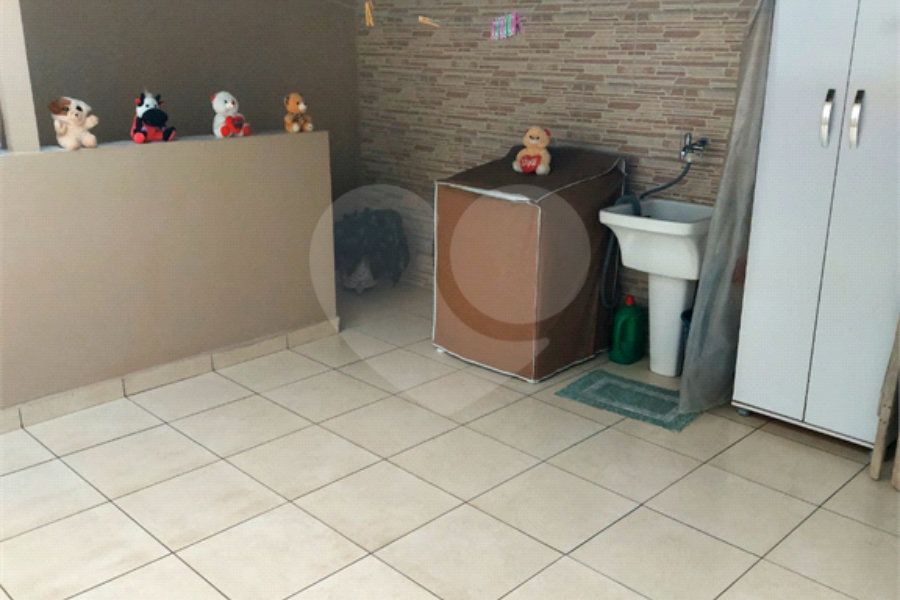 Casa à venda com 2 quartos, sendo 1 suíte, em Vila Medeiros, São Paulo, SP