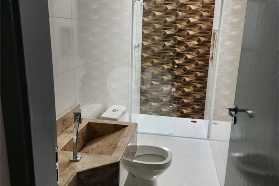Sobrado à venda com 3 quartos, sendo 1 suíte,  em Vila Pereira Barreto, São Paulo, SP
