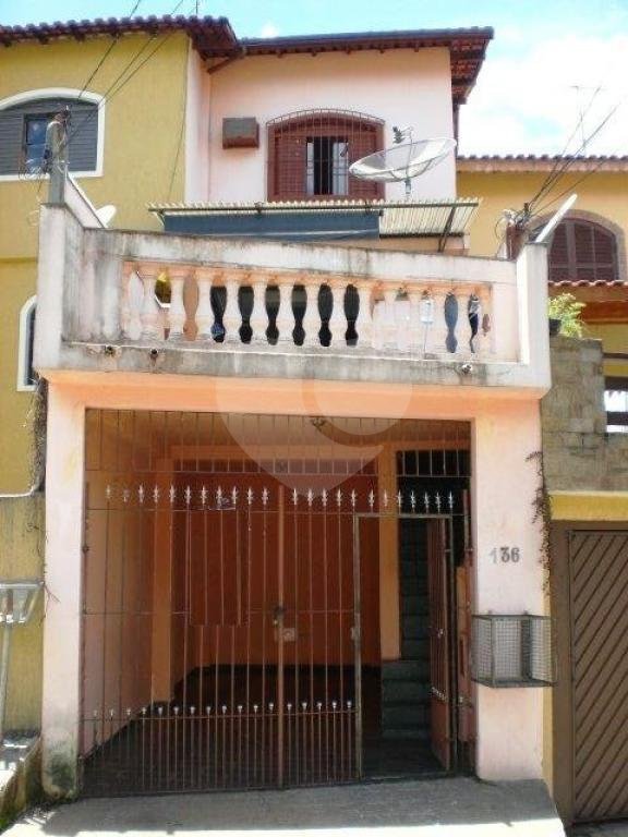 Sobrado à venda com 3 quartos em Jardim Peri, São Paulo, SP
