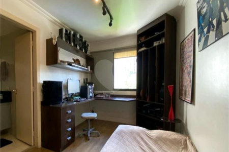 Apartamento à venda com 3 suítes em Vila Suzana, São Paulo, SP