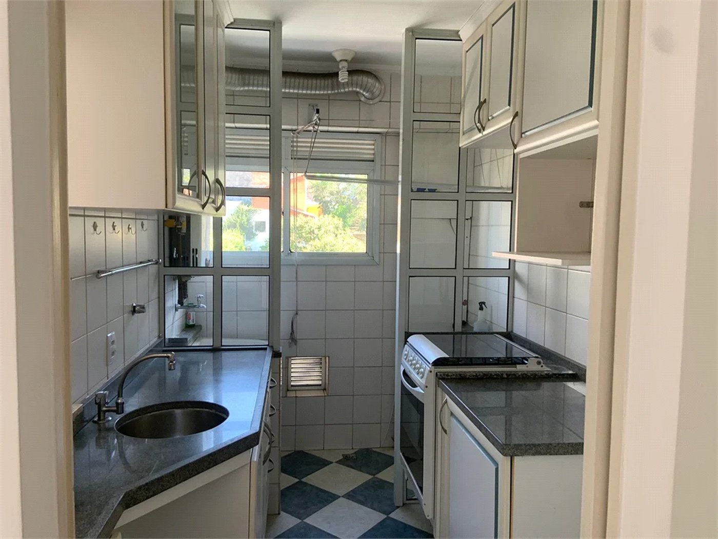 Apartamento à venda com 1 suíte em Jardim das Bandeiras, São Paulo, SP
