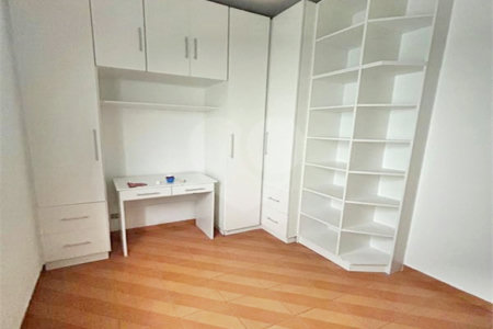 Sobrado à venda com 3 quartos, sendo 1 suíte, em Jardim Peri, São Paulo, SP