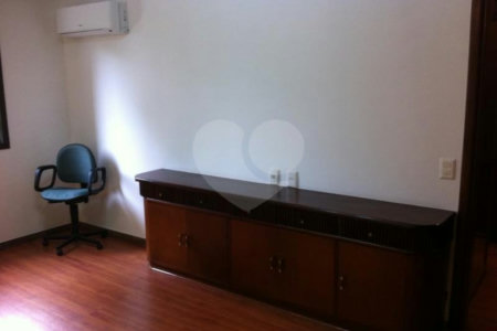 Apartamento à venda com 4 suítes em Real Parque, São Paulo, SP