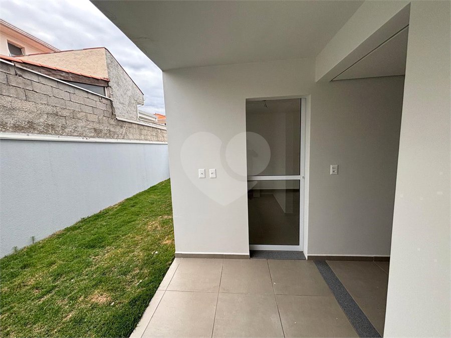 Casa à venda ou para alugar com 3 quartos, sendo 1 suíte,  no condomínio Residencial Villa Flora, Votorantim - SP