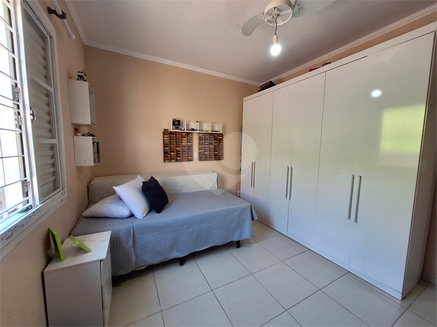 Casa à venda com 4 quartos, sendo 1 suíte, em Santa Cândida, Vinhedo, SP