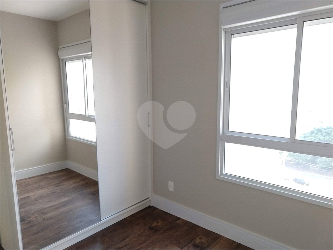 Apartamento à venda com 3 suítes em Vila Anastácio, São Paulo, SP