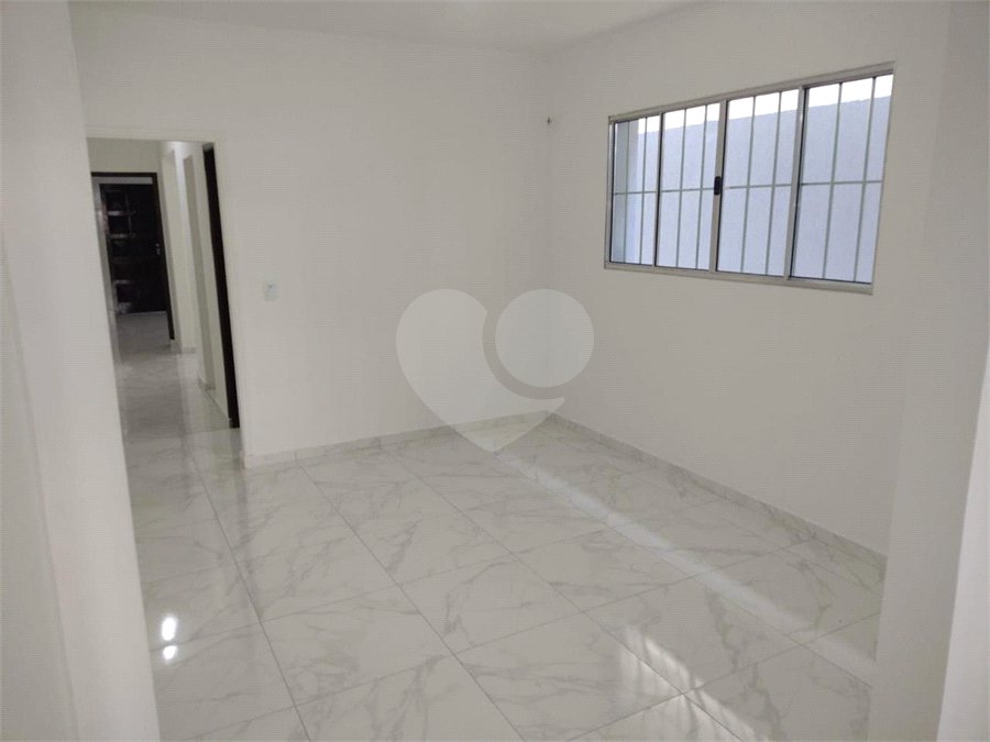 Sobrado à venda com 3 quartos, sendo 1 suíte, em Jaraguá, São Paulo, SP